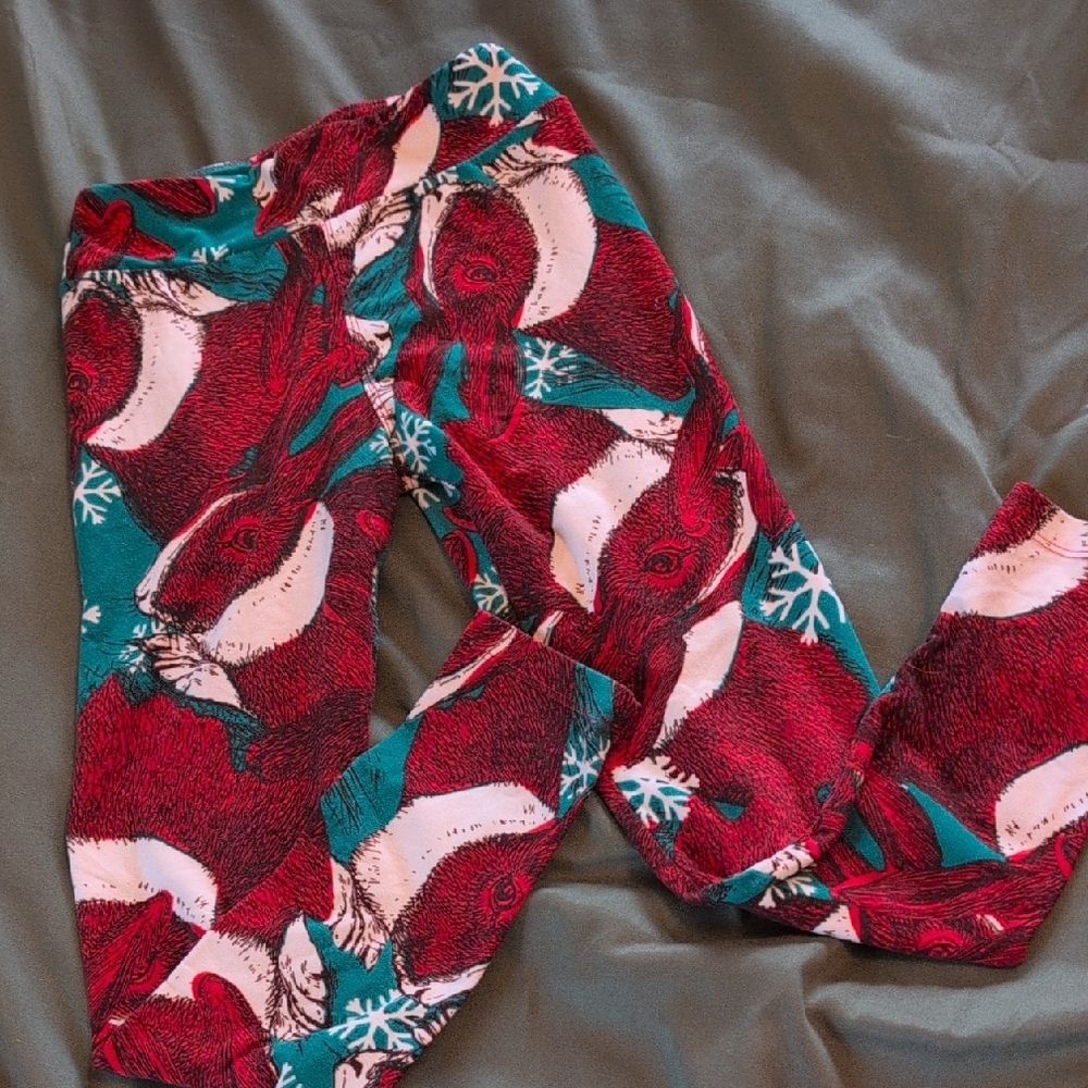 LuLaRoe Kids Leggings - Red and Green Reindeer Print
